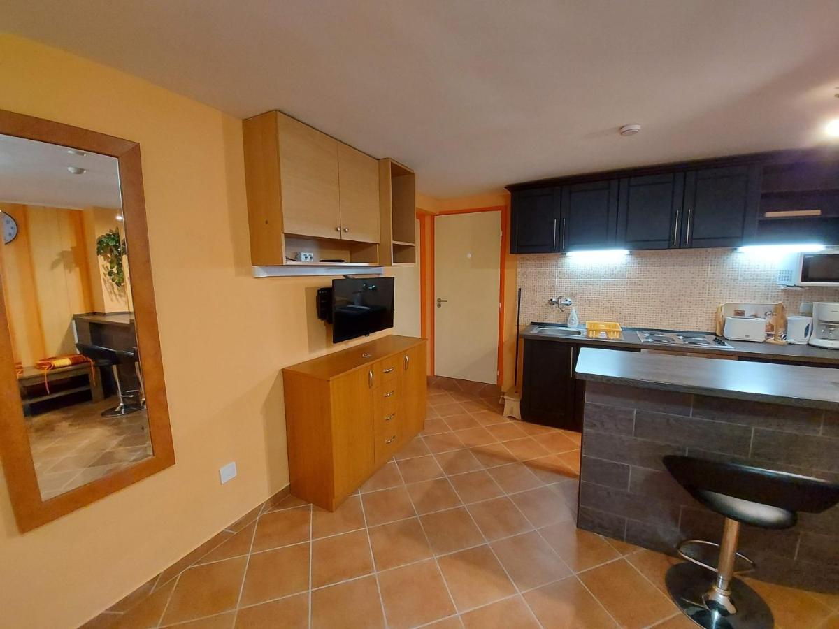 Nora Apartman Balatonlelle Exteriör bild